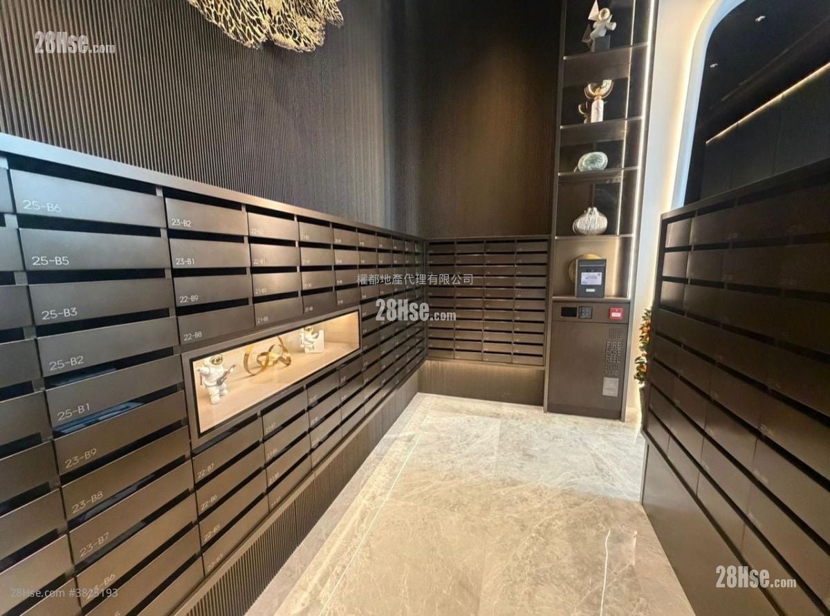 Eight Southpark Rental 1 Bedroom , 1 Bathroom 258 ft²