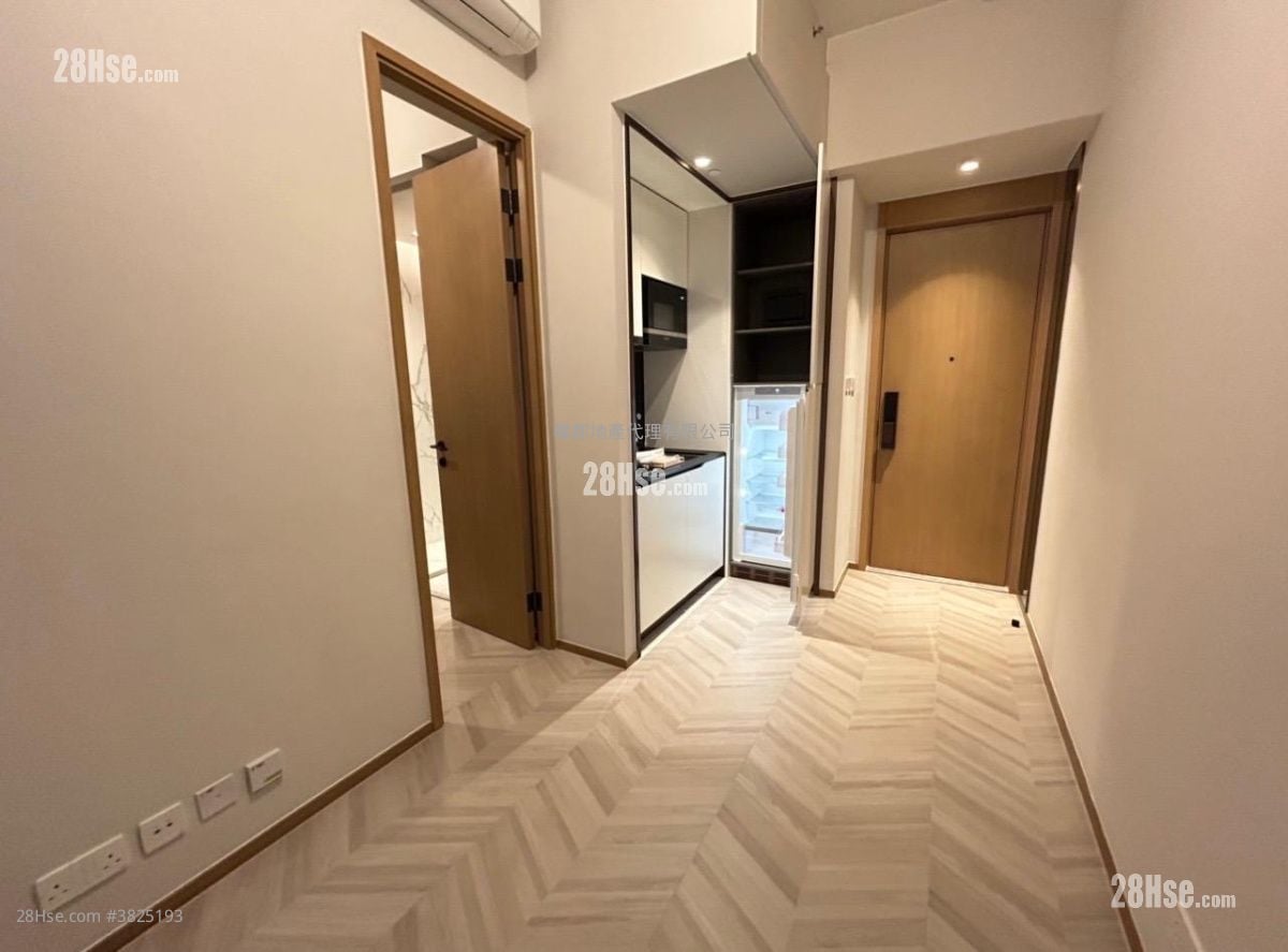 Eight Southpark Rental 1 Bedroom , 1 Bathroom 258 ft²