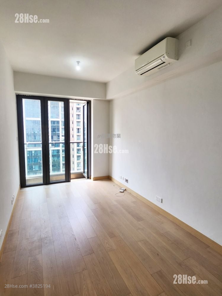 One Homantin Rental 1 Bedroom , 1 Bathroom 405 ft²
