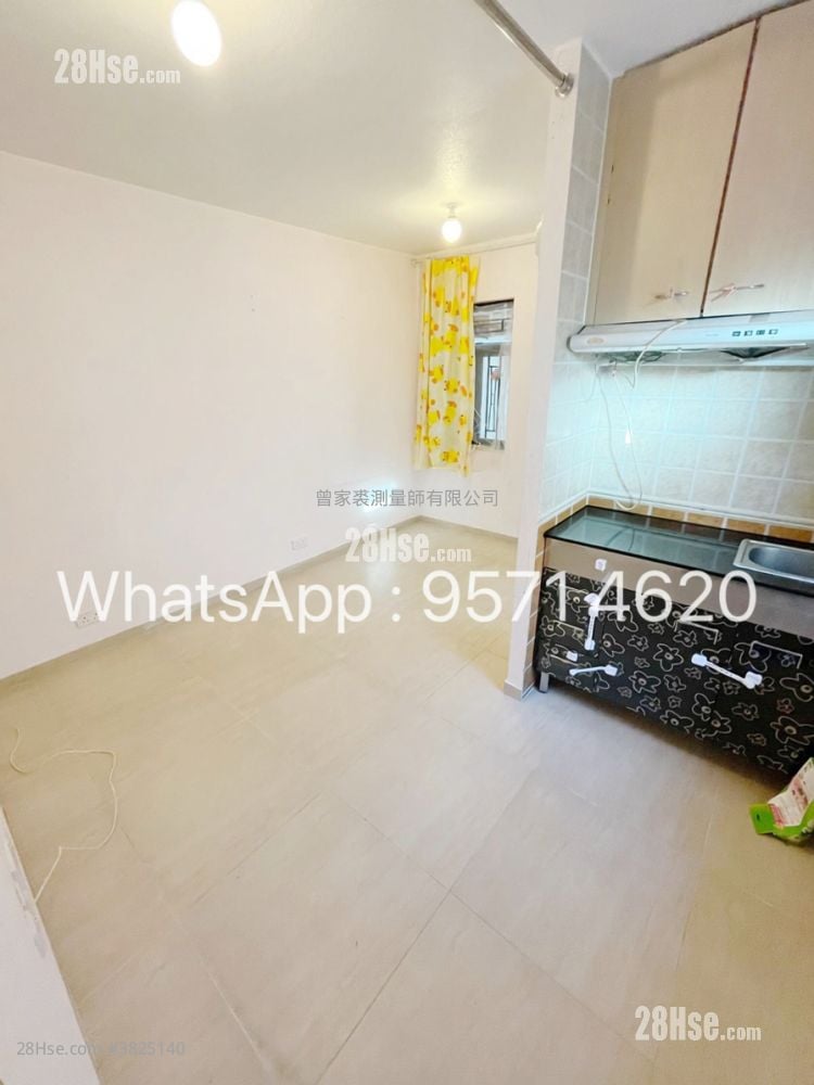 Village Rental Studio , 1 Bathroom 180 ft²