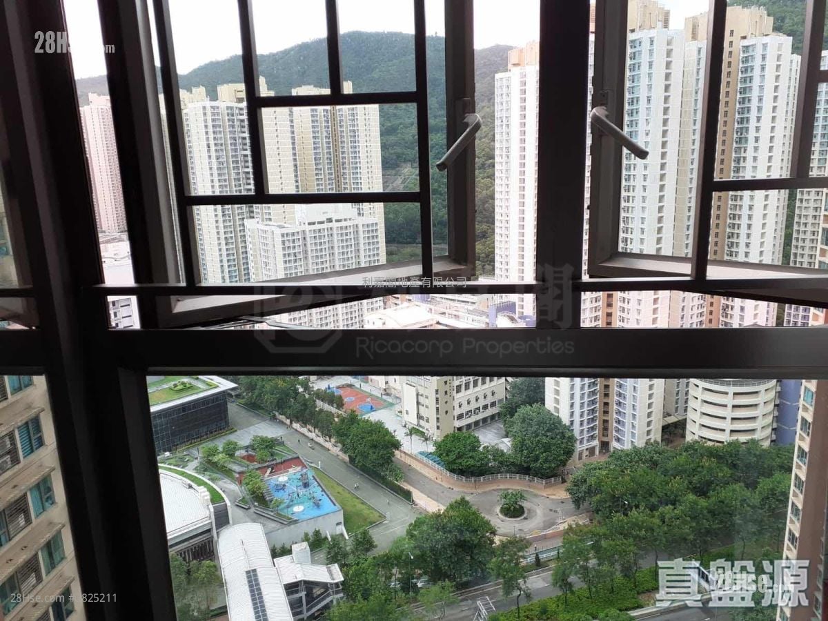 Park Central Sell 3 Bedrooms 677 ft²