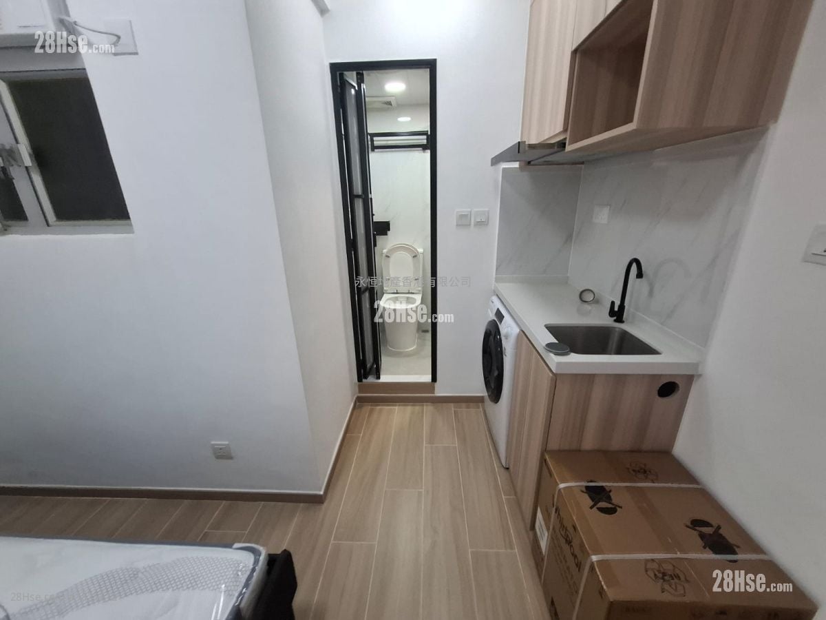 單幢樓房 租盤 1 浴室 120 平方呎