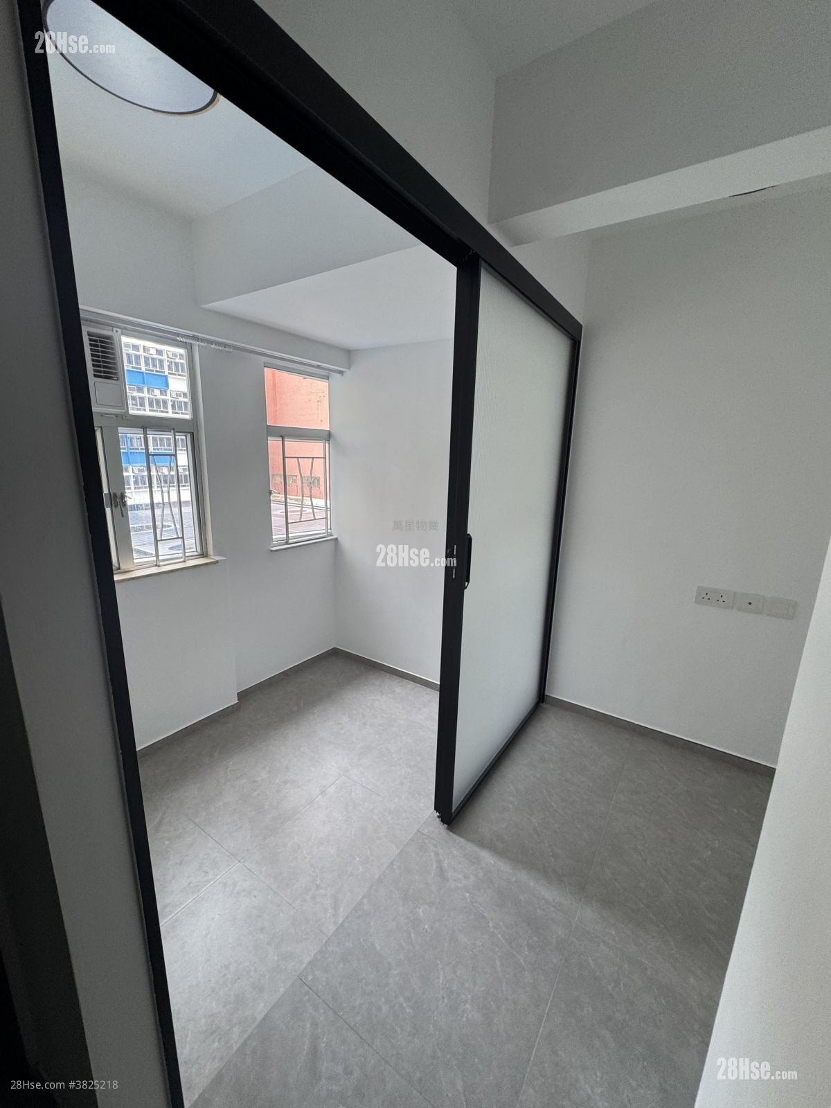 康強洋樓 租盤 150 平方呎