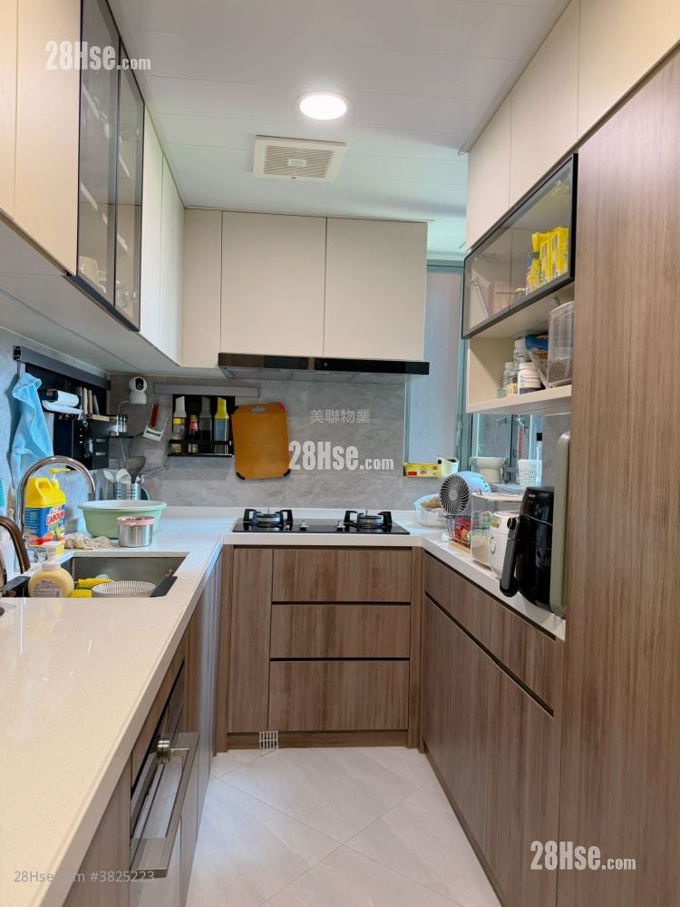 盈翠半島 售盤 3 房 675 平方呎