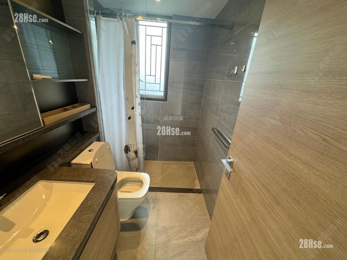 Solaria Sell 3 Bedrooms , 3 Bathrooms 832 ft²