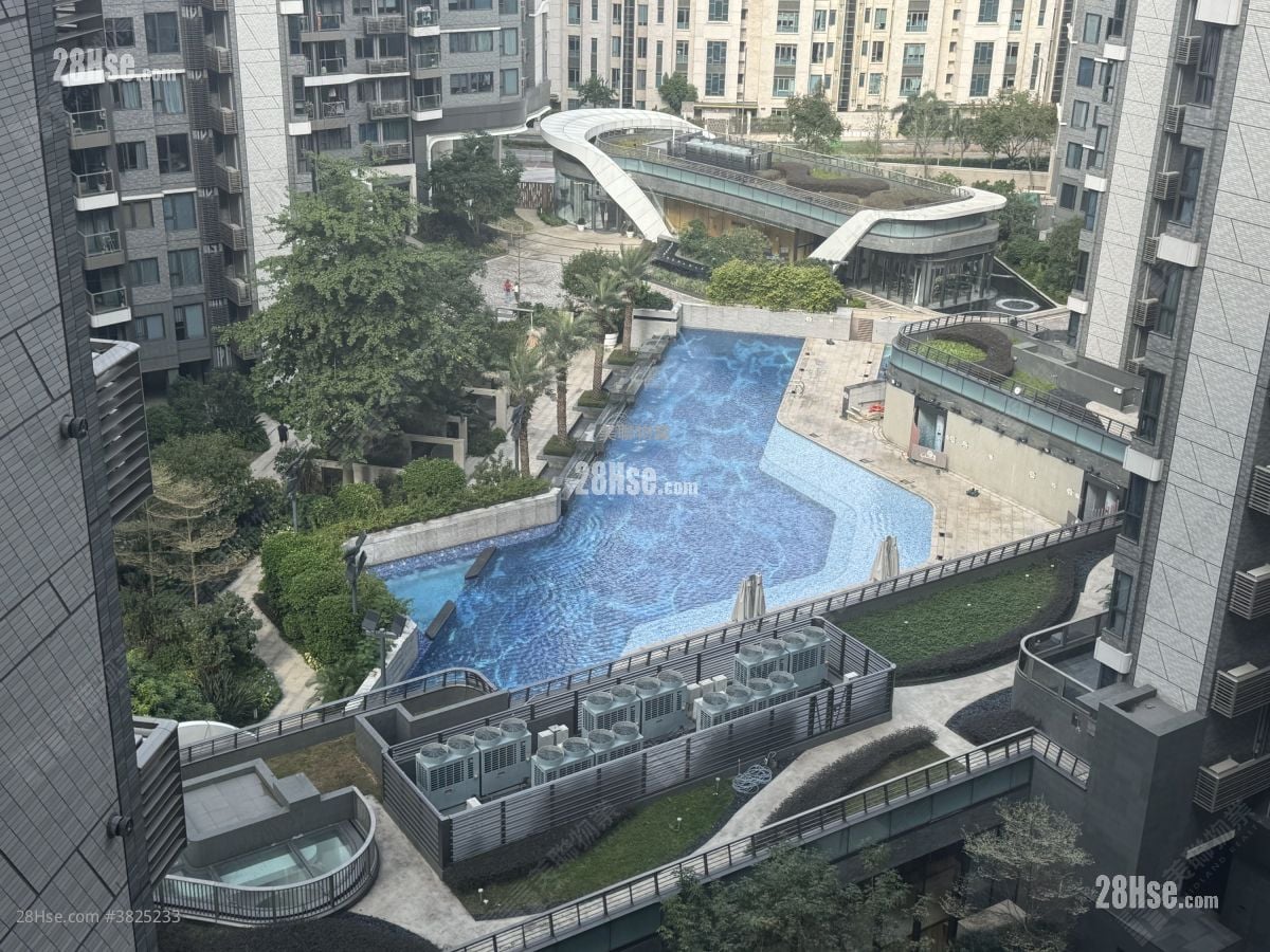 Solaria Sell 3 Bedrooms , 3 Bathrooms 832 ft²