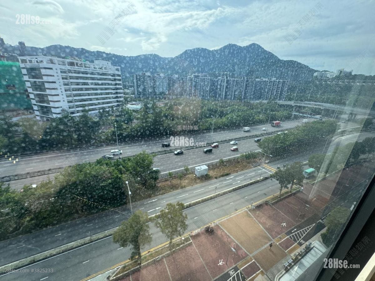 Solaria Sell 3 Bedrooms , 3 Bathrooms 832 ft²