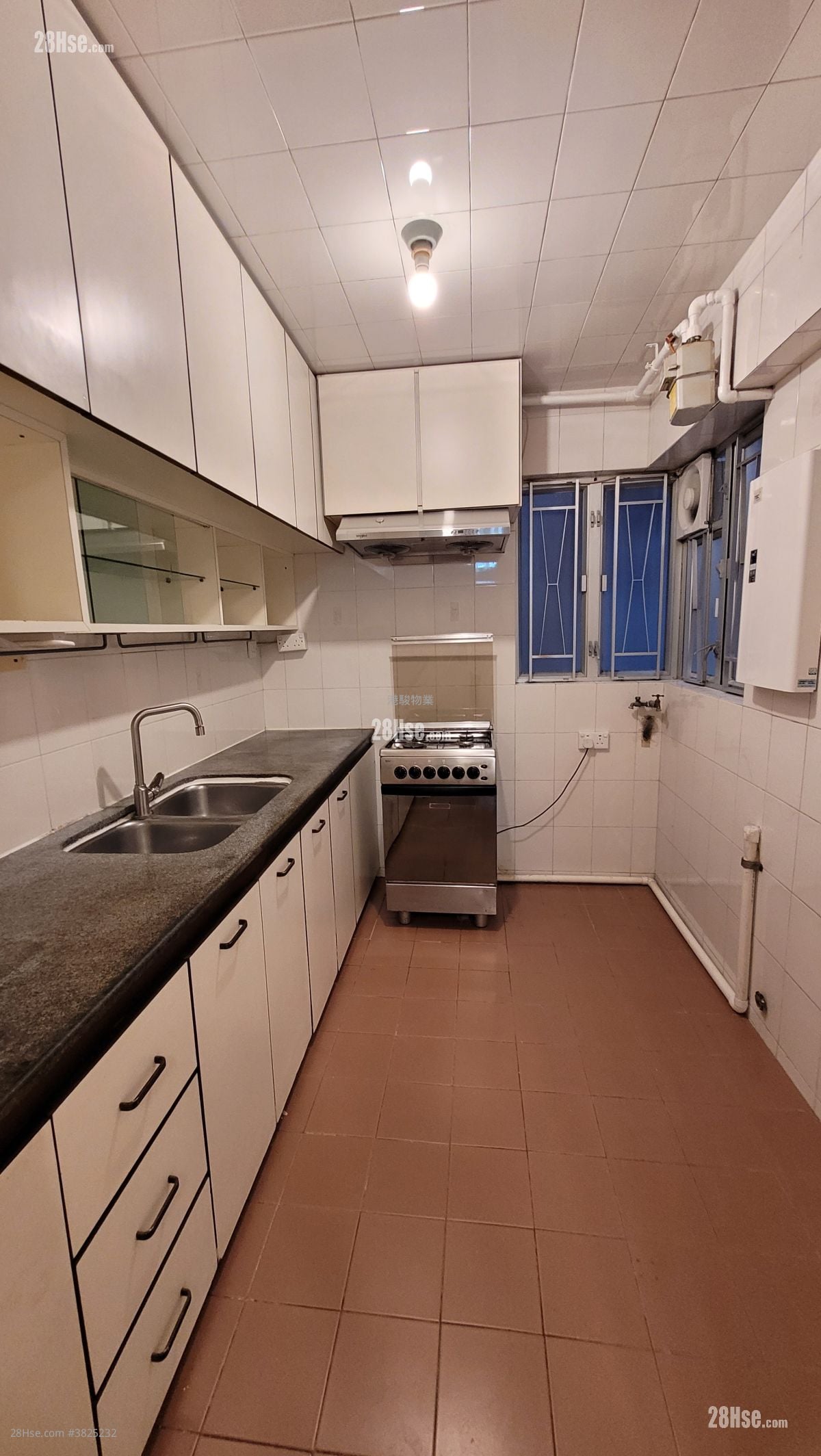 贤文别墅 租盘 3 房 , 1 浴室 677 平方尺