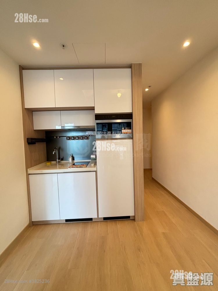 The Parkland Sell 2 Bedrooms 449 ft²