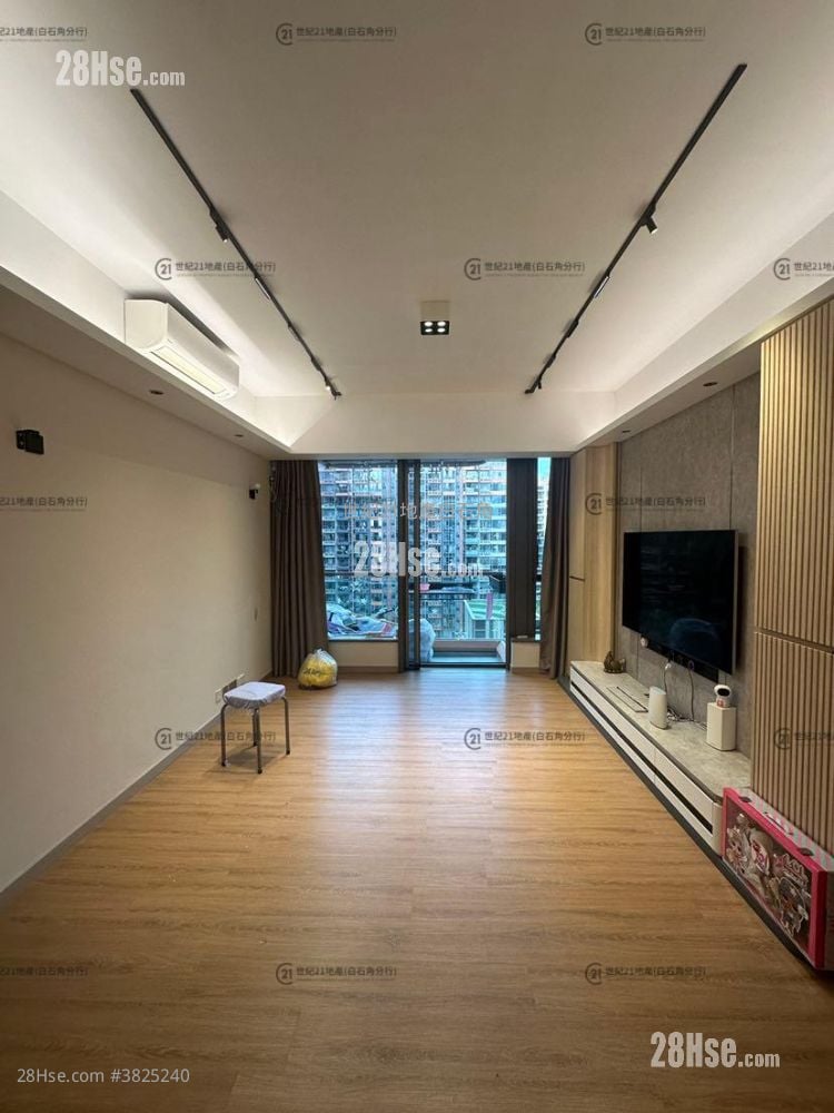 Centra Horizon Rental 3 Bedrooms , 2 Bathrooms 987 ft²