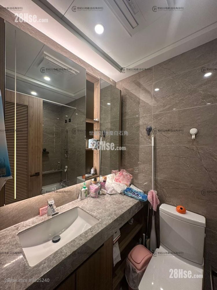 Centra Horizon Rental 3 Bedrooms , 2 Bathrooms 987 ft²