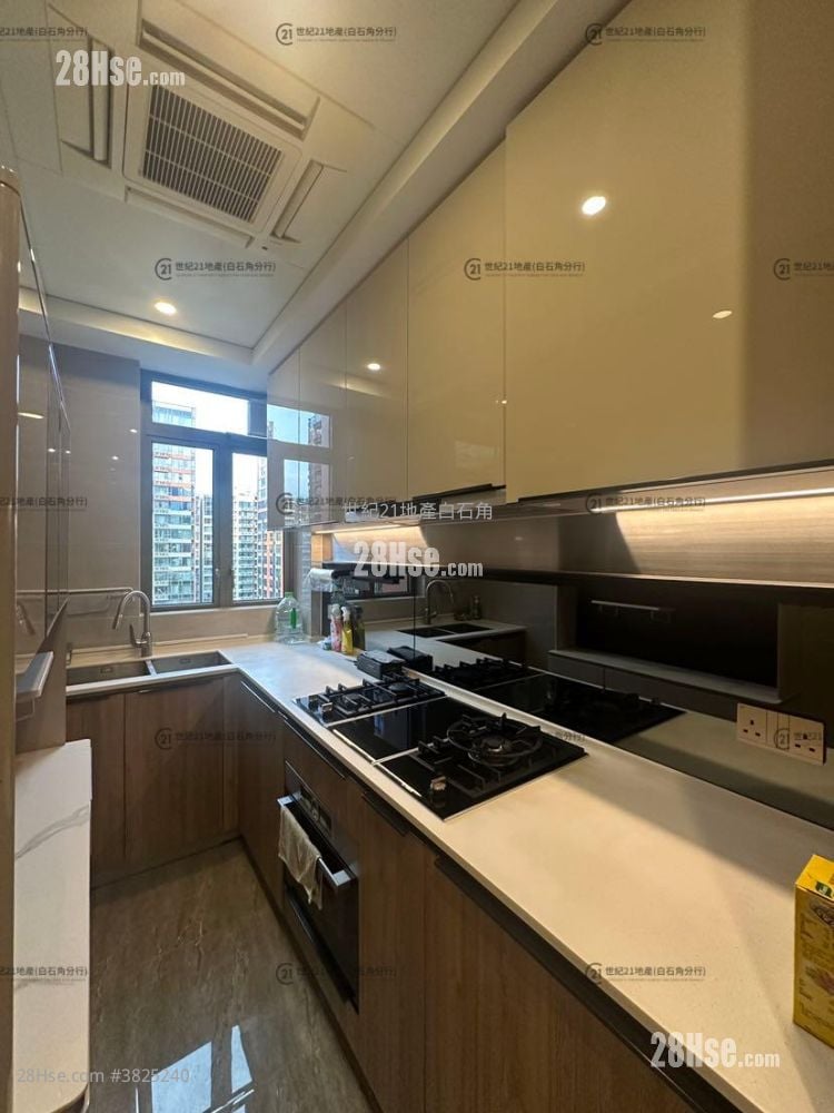 Centra Horizon Rental 3 Bedrooms , 2 Bathrooms 987 ft²