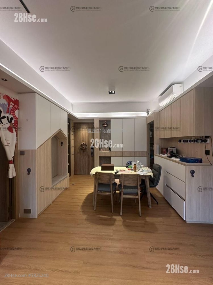 Centra Horizon Rental 3 Bedrooms , 2 Bathrooms 987 ft²