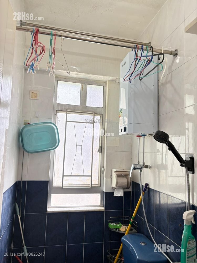 Fu Yau Building Rental 313 ft²