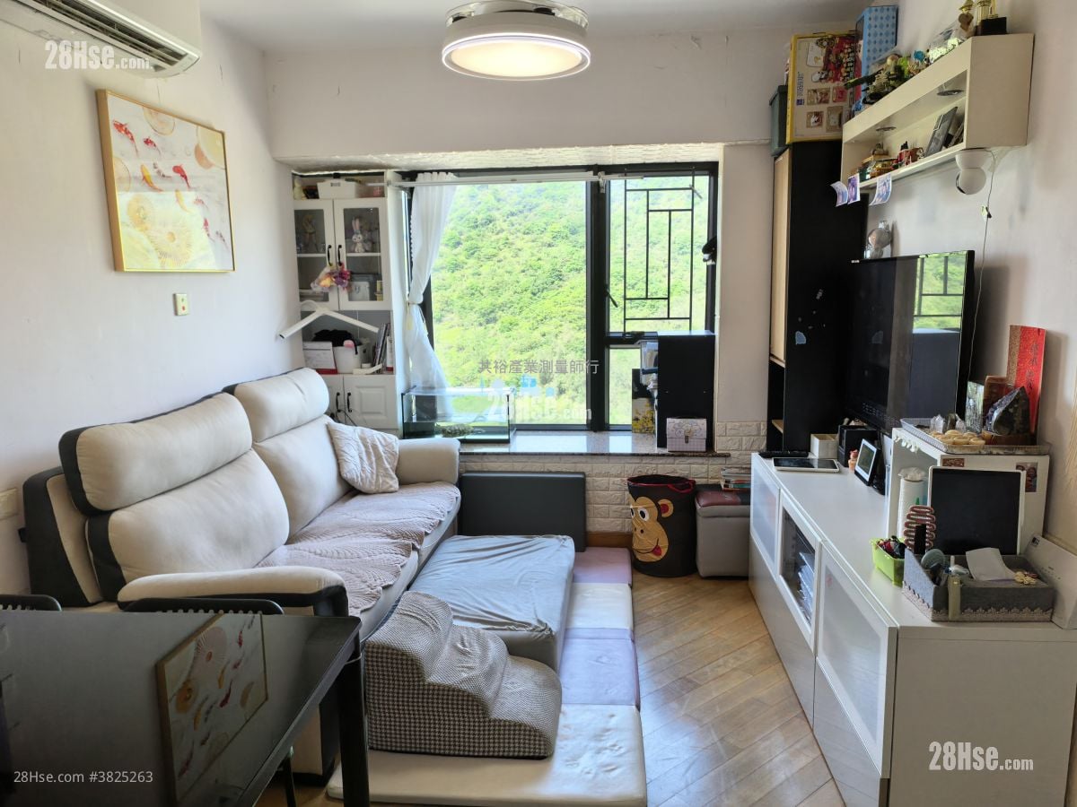 Oscar By The Sea Sell 2 Bedrooms , 1 Bathroom 481 ft²