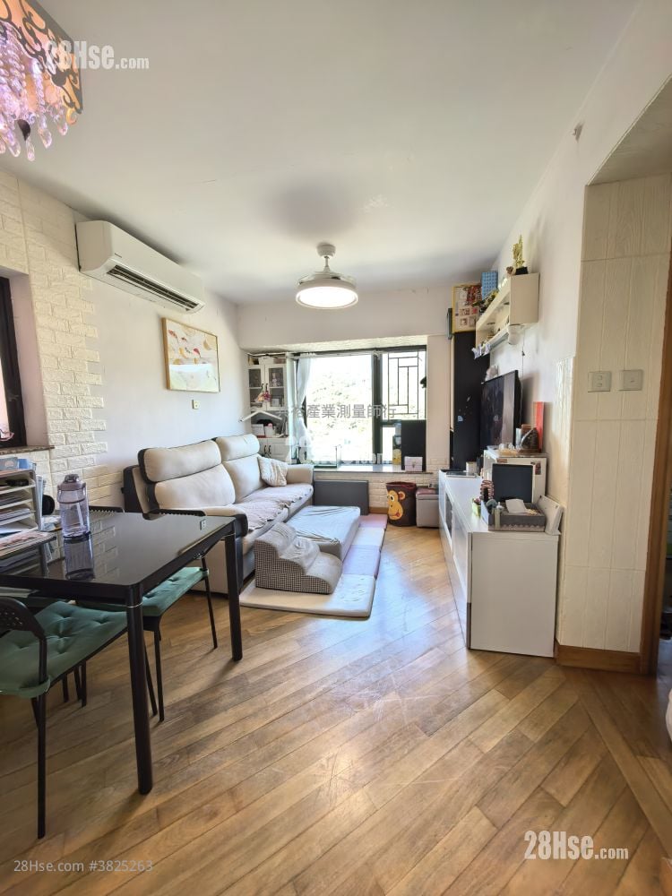 Oscar By The Sea Sell 2 Bedrooms , 1 Bathroom 481 ft²