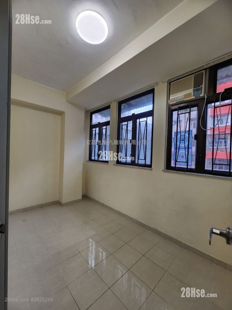 Apartment Rental 2 Bedrooms , 1 Bathroom 312 ft²