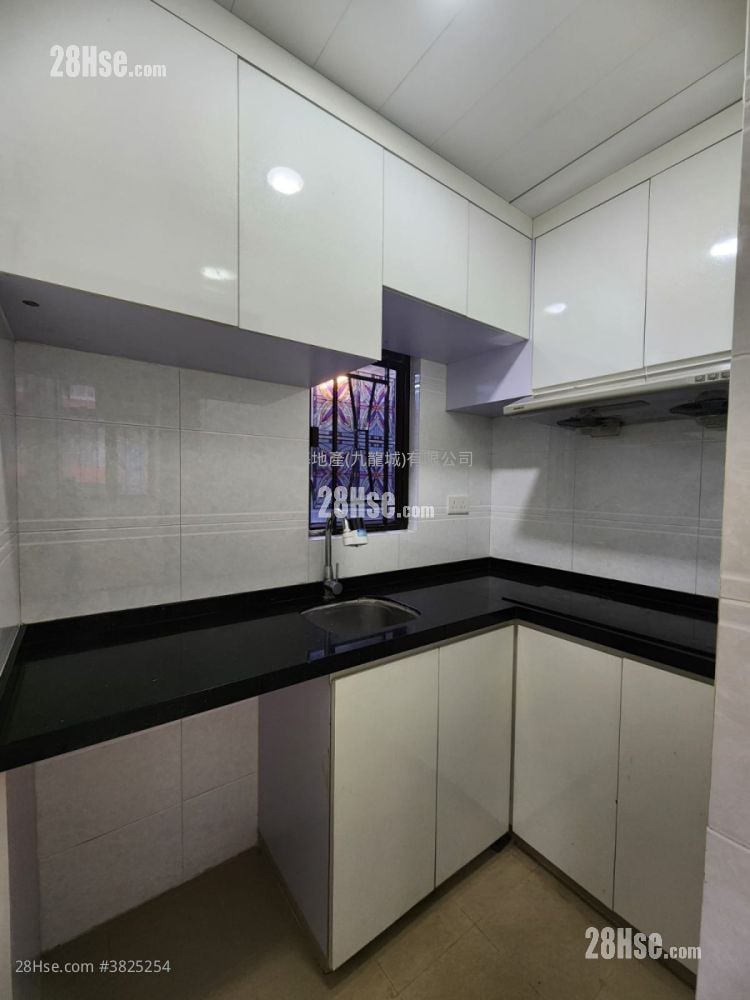 Apartment Rental 2 Bedrooms , 1 Bathroom 312 ft²