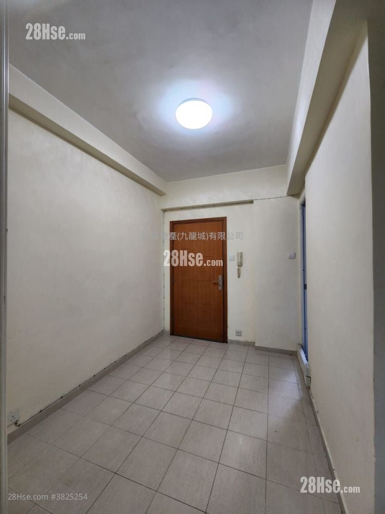 Apartment Rental 2 Bedrooms , 1 Bathroom 312 ft²