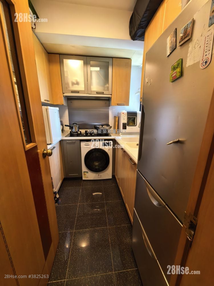 Oscar By The Sea Sell 2 Bedrooms , 1 Bathroom 481 ft²