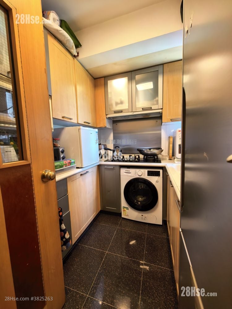 Oscar By The Sea Sell 2 Bedrooms , 1 Bathroom 481 ft²