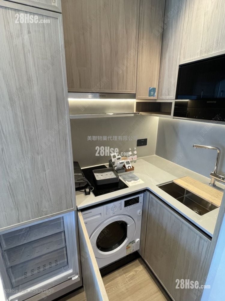 廚房: 朗天峰 售盤 1 房 , 1 浴室 286 平方呎