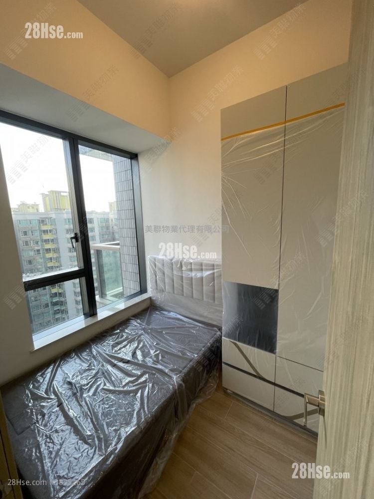 睡房 1: 朗天峰 售盤 1 房 , 1 浴室 286 平方呎