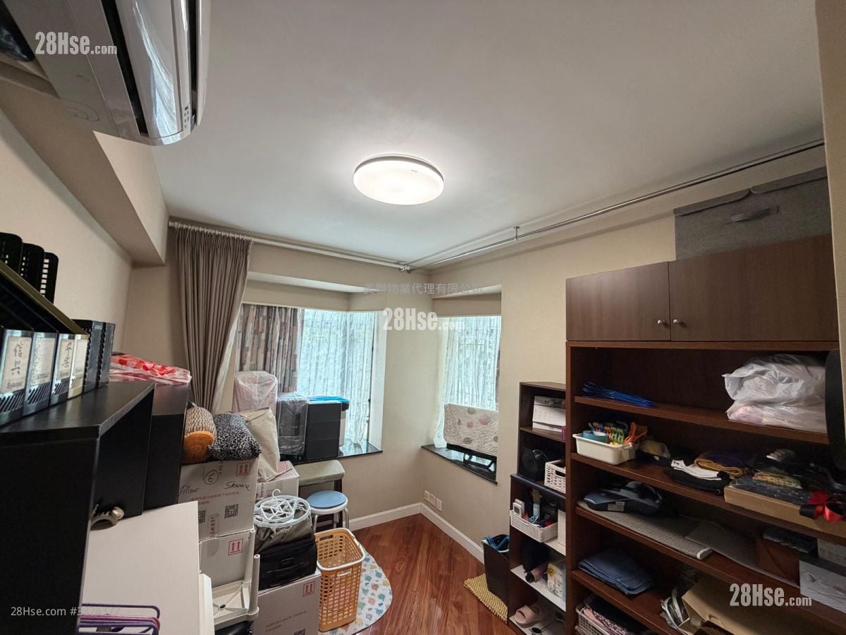 康怡花園 售盤 3 房 , 2 浴室 623 平方呎