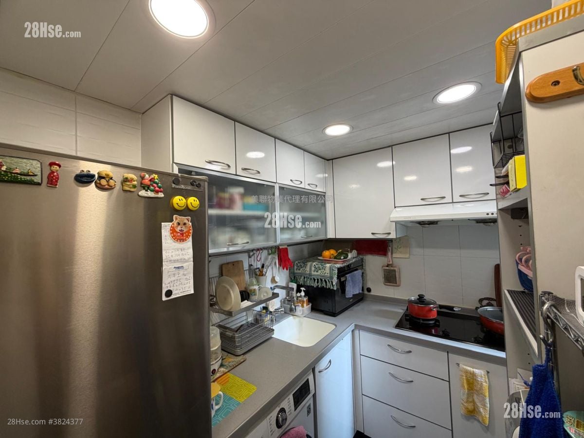 康怡花園 售盤 3 房 , 2 浴室 623 平方呎