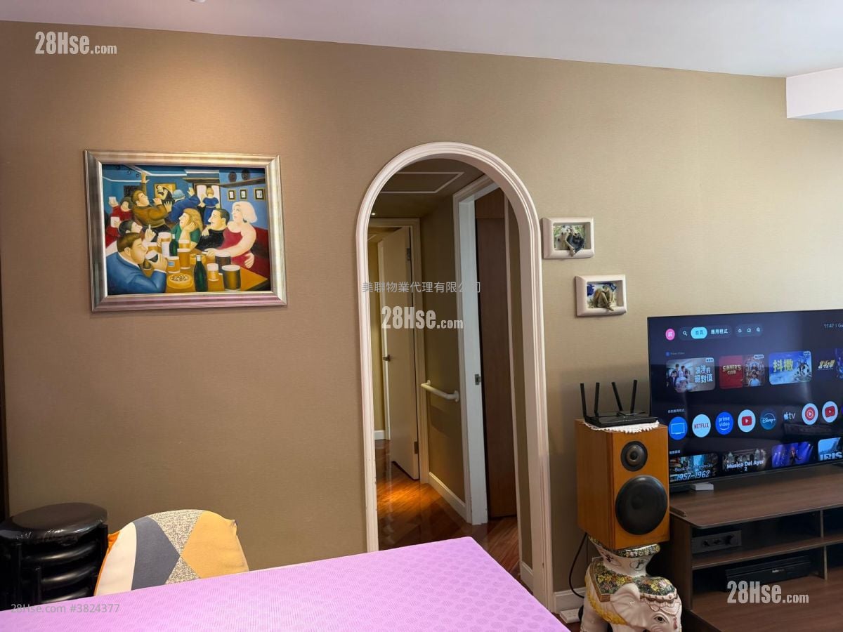 康怡花園 售盤 3 房 , 2 浴室 623 平方呎