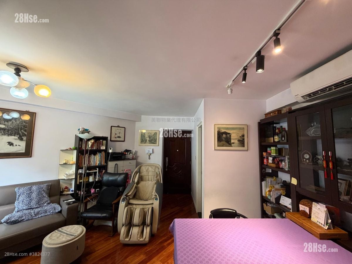 康怡花園 售盤 3 房 , 2 浴室 623 平方呎