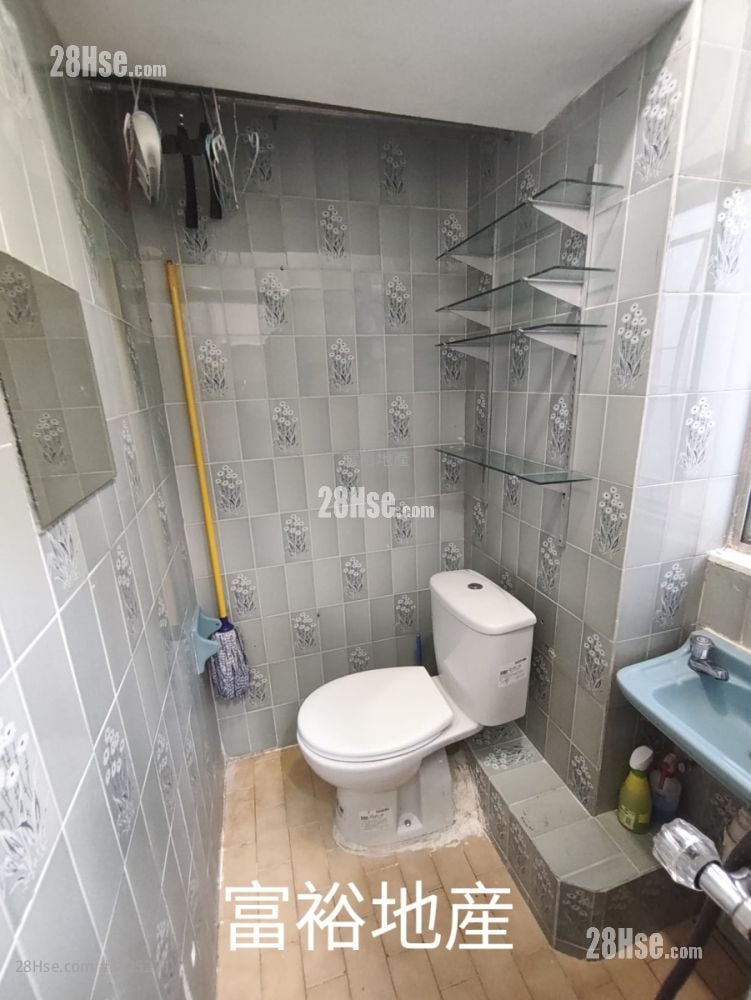 荣华大厦 租盘 开放式间隔 , 1 浴室 149 平方尺