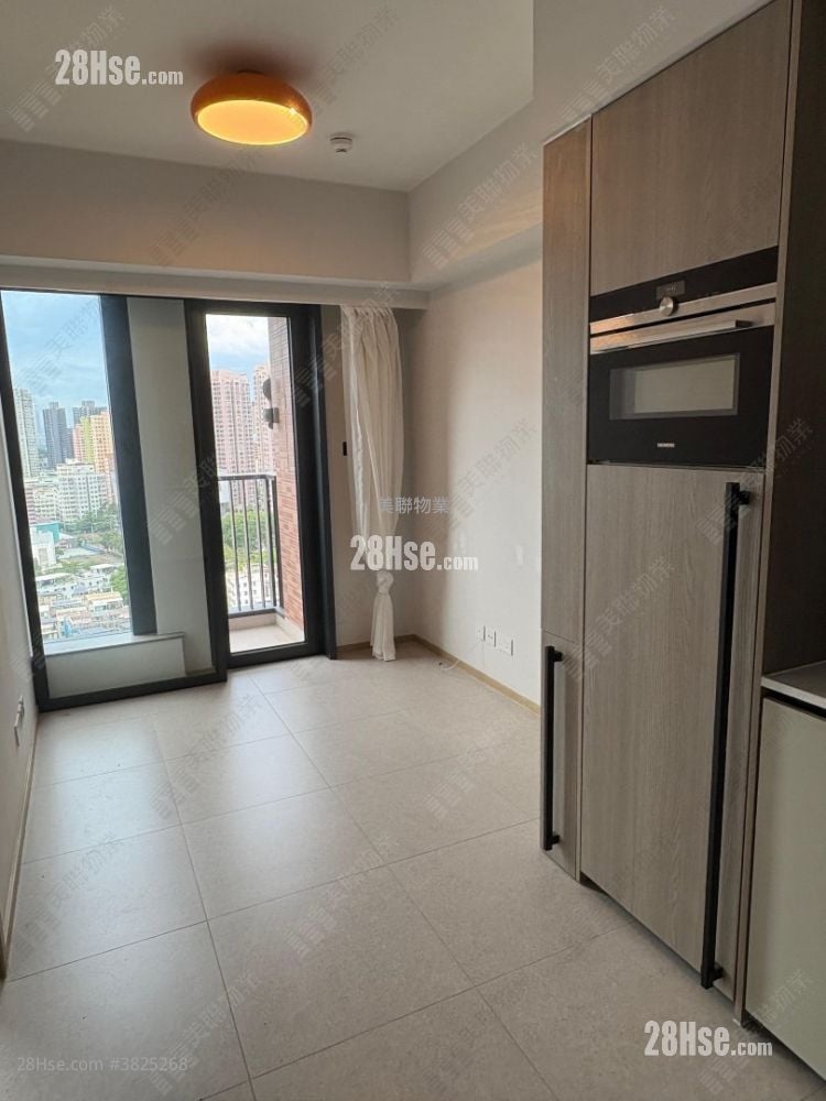 瑧颐 租盘 1 房 , 1 浴室 290 平方尺