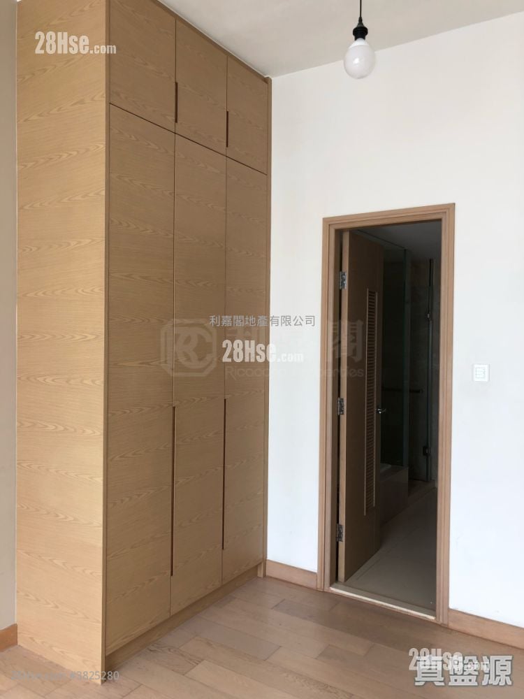 现崇山 租盘 1,123 平方尺