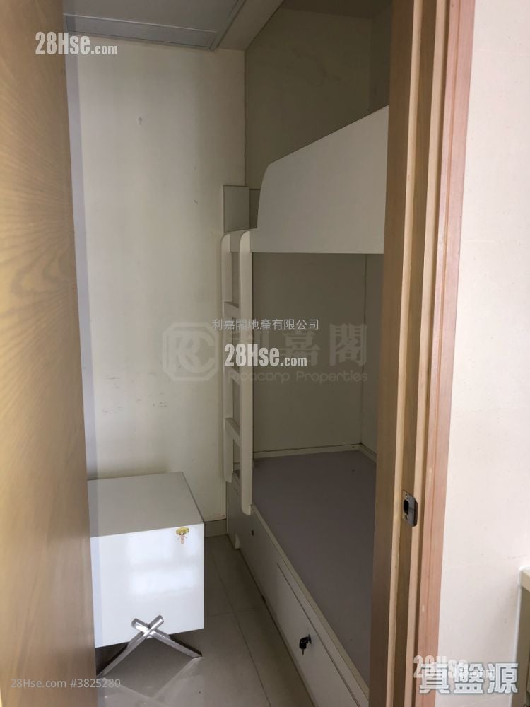 现崇山 租盘 1,123 平方尺