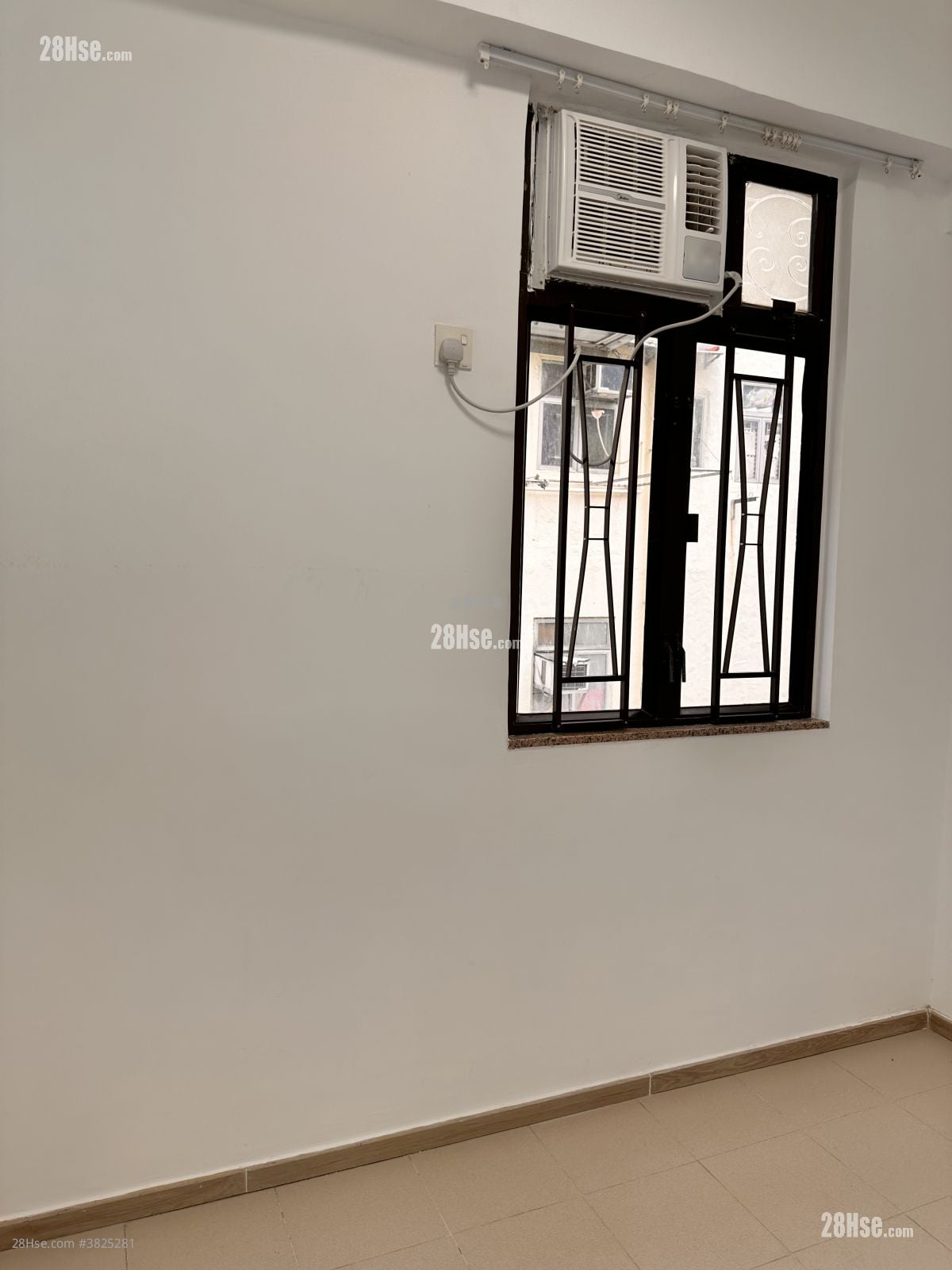 唐楼 租盘 2 房 , 1 浴室 351 平方尺