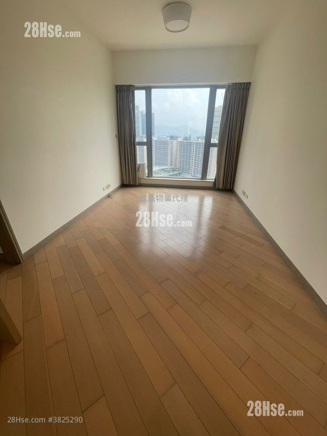 The Latitude Sell 4 Bedrooms , 3 Bathrooms 1,333 ft²