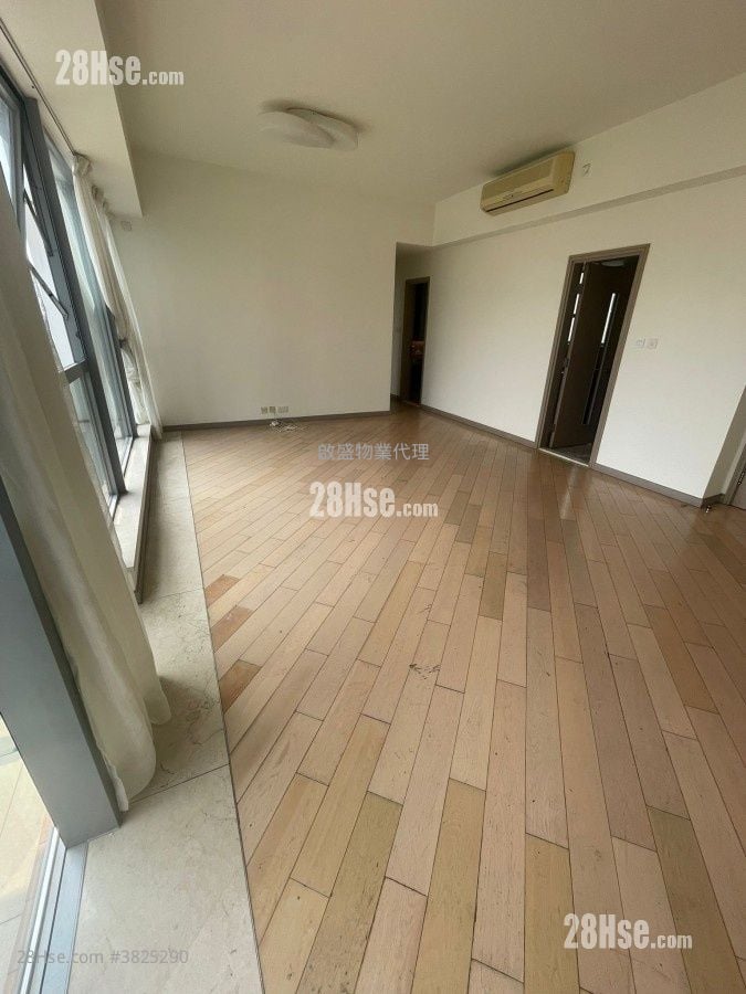 The Latitude Sell 4 Bedrooms , 3 Bathrooms 1,333 ft²