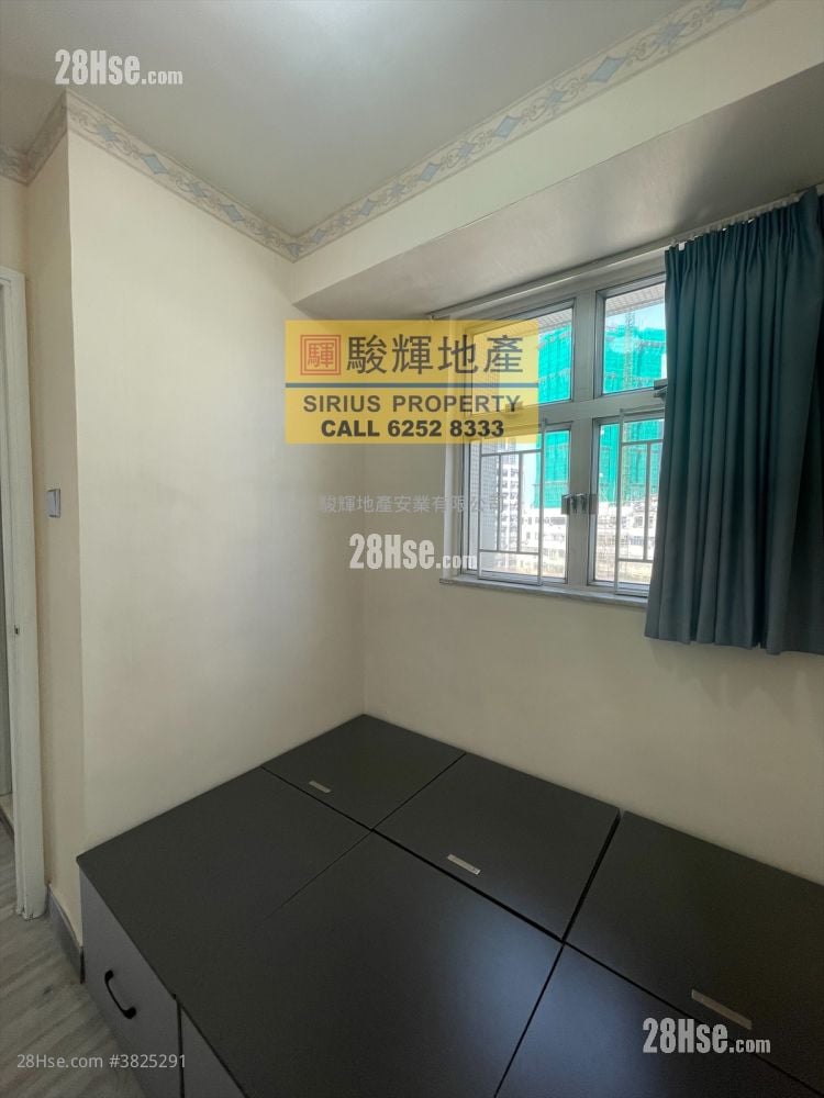 Wah On Court Rental 305 ft²