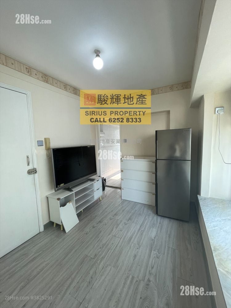 Wah On Court Rental 305 ft²