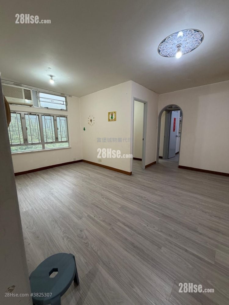 Hong Lam Court Rental 3 Bedrooms , 1 Bathroom 554 ft²