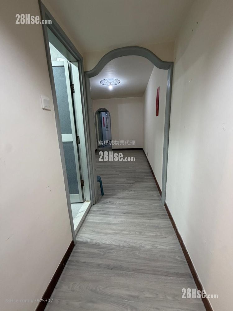 Hong Lam Court Rental 3 Bedrooms , 1 Bathroom 554 ft²