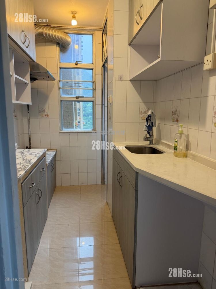 Hong Lam Court Rental 3 Bedrooms , 1 Bathroom 554 ft²