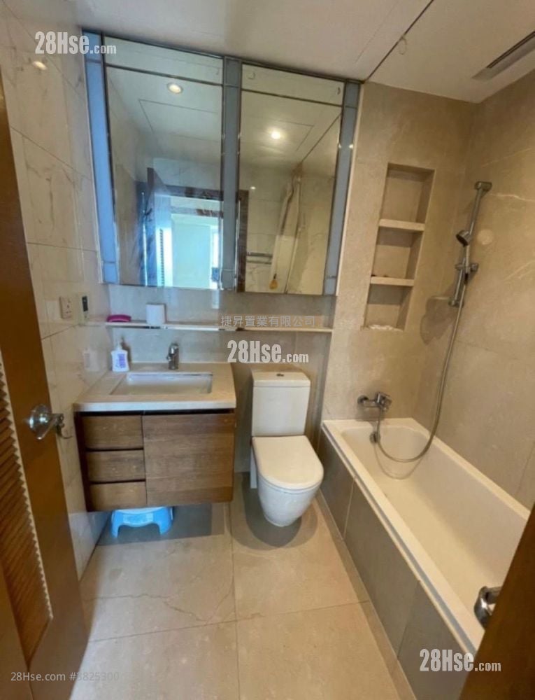 Bayview Sell 3 Bedrooms , 1 Bathroom 603 ft²