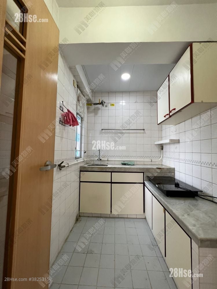 厨房: 翠林花园 售盘 2 房 330 平方尺