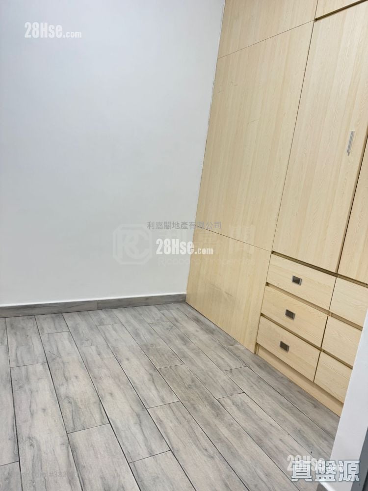 Hsin Kuang Centre Rental 2 Bedrooms , 1 Bathroom 412 ft²
