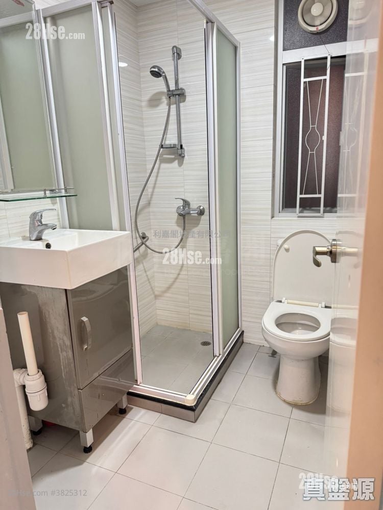 Hsin Kuang Centre Rental 2 Bedrooms , 1 Bathroom 412 ft²