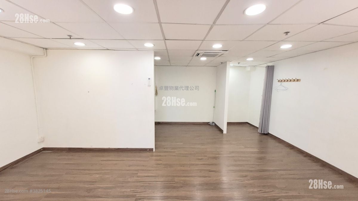 榮吉工業大廈 租盤 1 房 902 平方呎