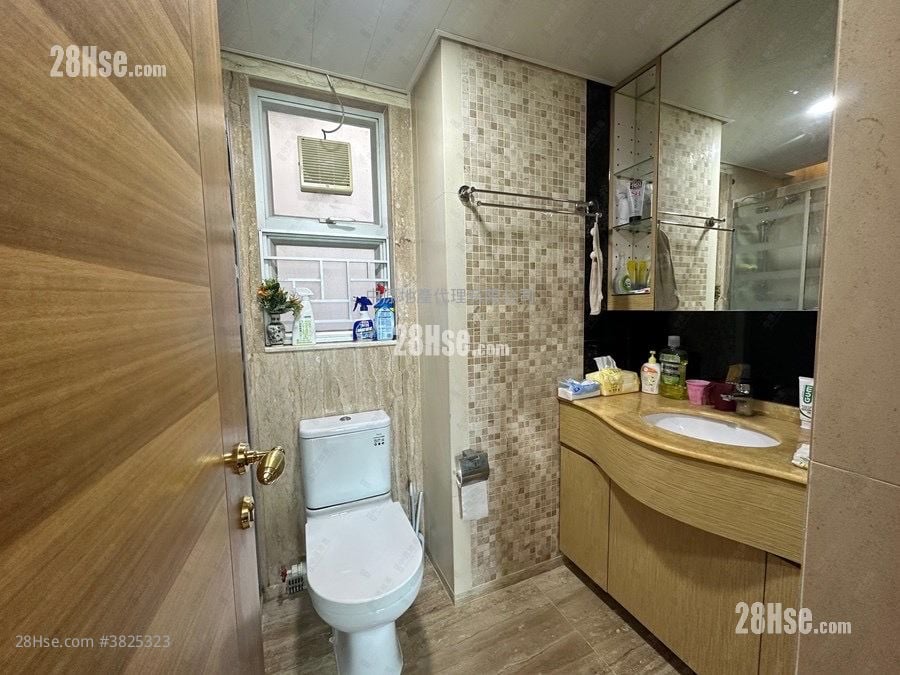 名城 售盘 3 房 , 2 浴室 680 平方尺