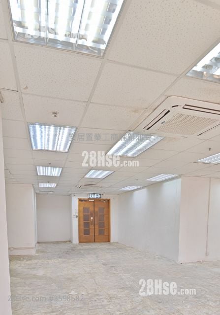 新寶中心 租盤 2 廁所 878 平方呎